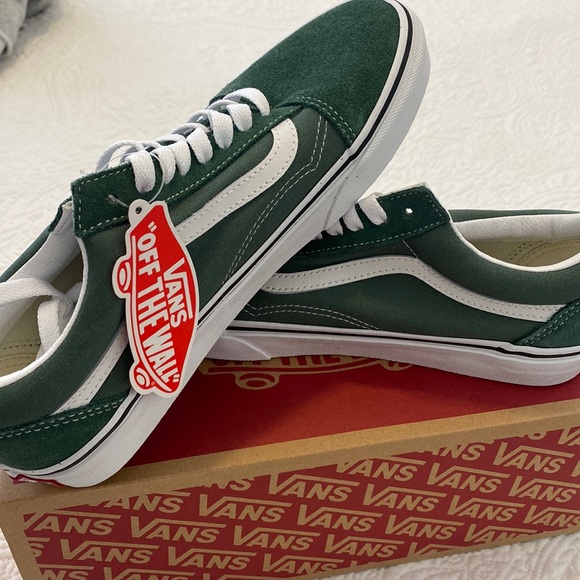 Vans Shoes - Vans Old Skool Sneakers/womens 9 mens 7.5